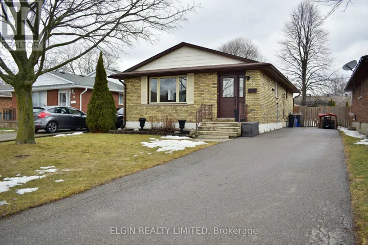 24 DYER STREET, St. Thomas, Ontario N5R5K3