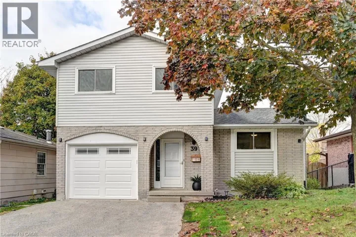 39 SOUTHWOOD Drive, Kitchener, Ontario N2E2E6