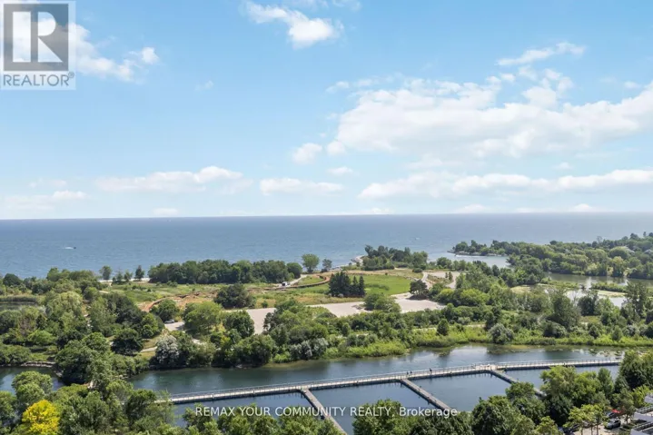 LPH01 - 65 ANNIE CRAIG DRIVE, Toronto (Mimico), Ontario M8V0C4