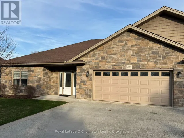 228 GREY STREET S, Saugeen Shores, Ontario N0H2L0