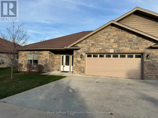 228 GREY STREET S, Saugeen Shores, Ontario N0H2L0