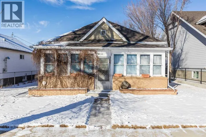 966 Yuill Street SE, Medicine Hat, Alberta T1A0Y8