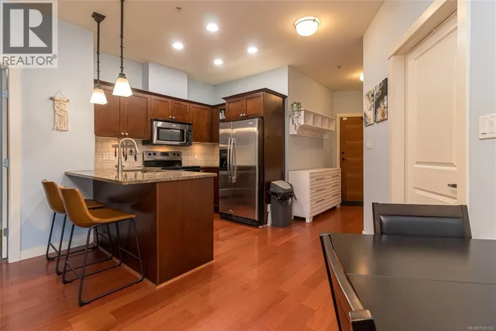 308 101 Nursery Hill Dr, View Royal, British Columbia V9B0H5