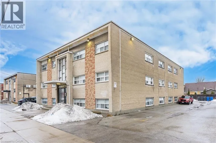 237 MOHAWK Road E Unit# 8, Hamilton, Ontario L9A2H5