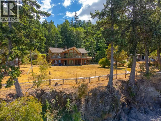150 Jenkins Rd, Salt Spring, British Columbia V8K2M9