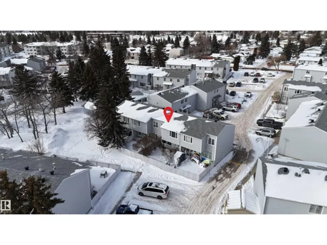 21 Amberly CO NW, Edmonton, Alberta T6R3A3