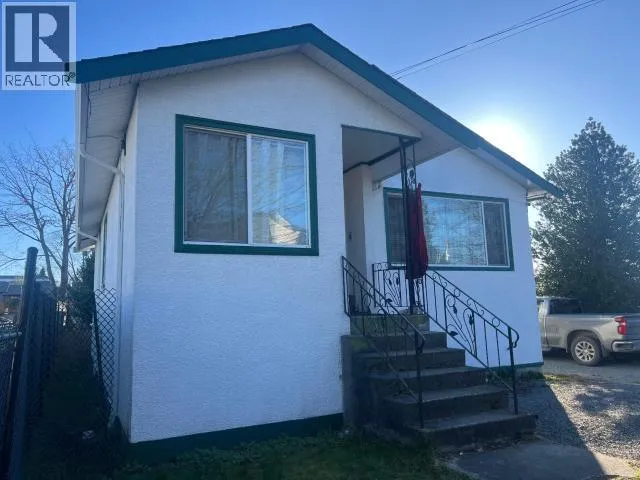 6968 ALBERNI STREET, Powell River, British Columbia None