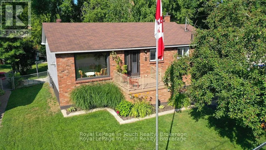 8 CYRIL MARTIN PLACE, Severn (Coldwater), Ontario L0K1E0