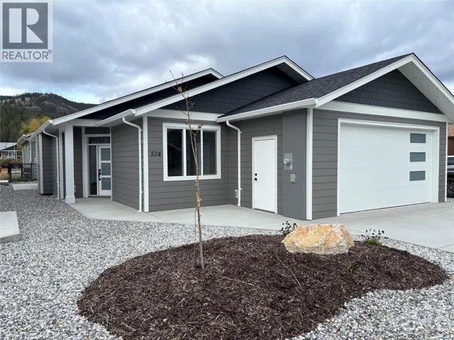 574 Meadowlark Avenue, Vernon, British Columbia V1H2A1