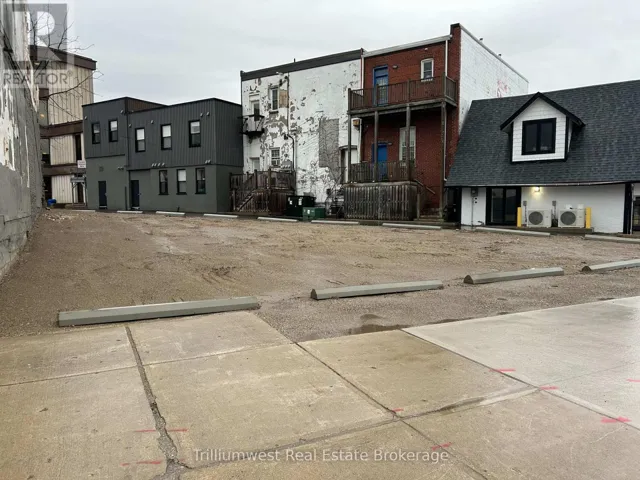 20-28 ERIE STREET, Stratford, Ontario N5A2M4