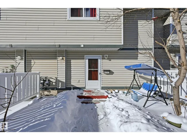 1482 LAKEWOOD RD W NW, Edmonton, Alberta T6K3M2