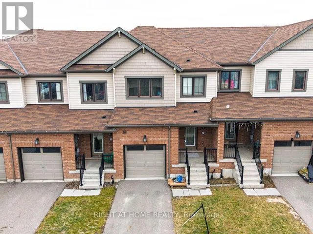 121 SCARLETWOOD STREET, Hamilton (Stoney Creek), Ontario L8J0K8