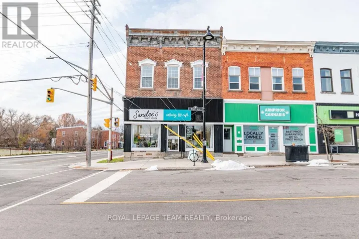 4 ELGIN STREET W, Arnprior, Ontario K7S1N3
