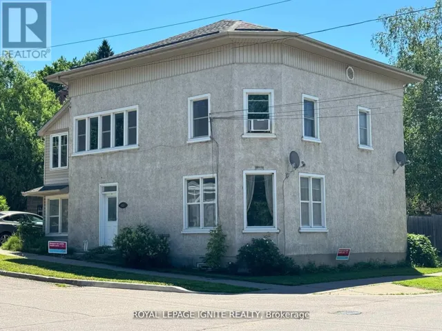 403 MACKAY STREET, Pembroke, Ontario K8A1E3