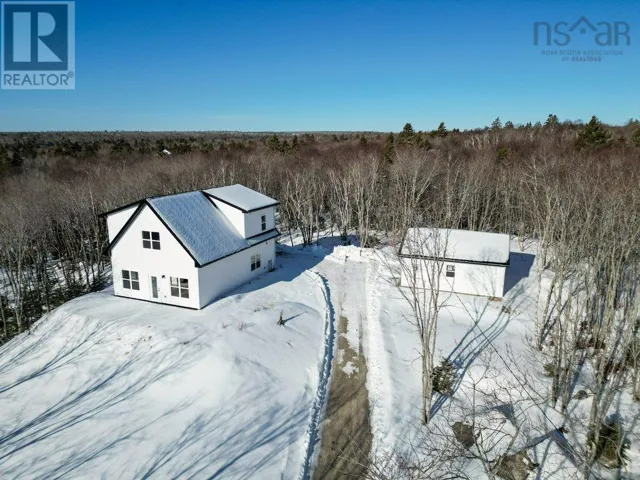 8 Five Rivers Drive, White Point, Nova Scotia B0T1G0