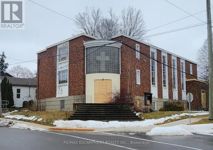 4 WILLIAM STREET, Brant (Paris), Ontario N3L1K7