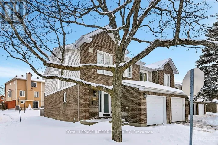35 - 1880 SUMMERFIELDS CRESCENT, Ottawa, Ontario K1C7B6
