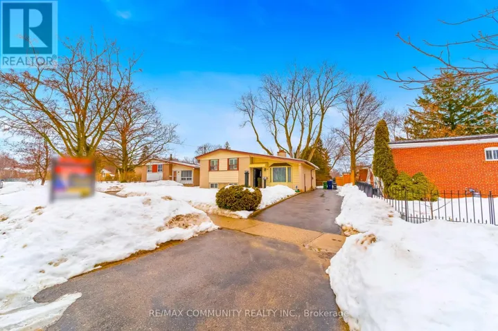 15 BEN STANTON BOULEVARD, Toronto (Woburn), Ontario M1H1N6