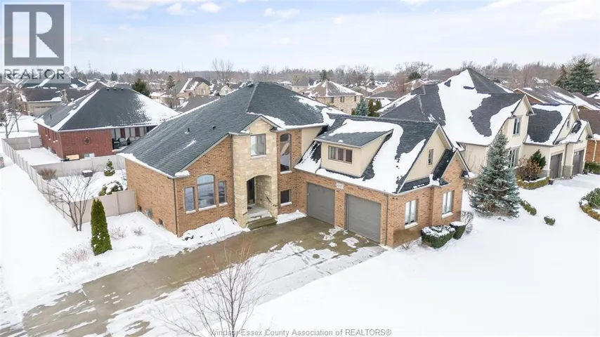 12337 CANDLEWOOD DRIVE, Tecumseh, Ontario N9K0A3