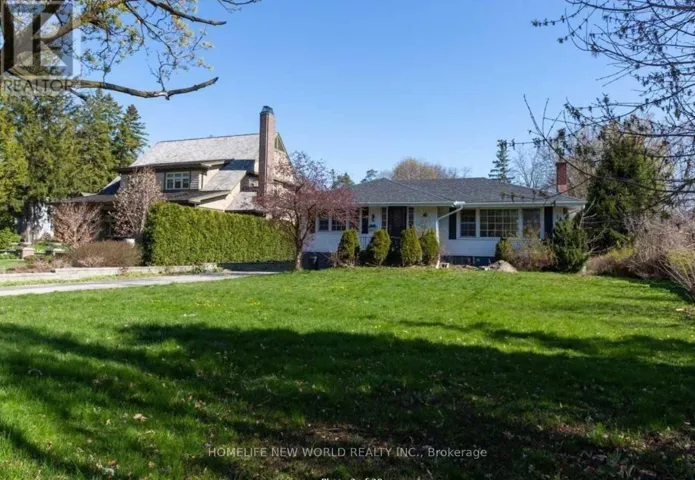90 CENTRE STREET W, Richmond Hill (Mill Pond), Ontario L4C3P7