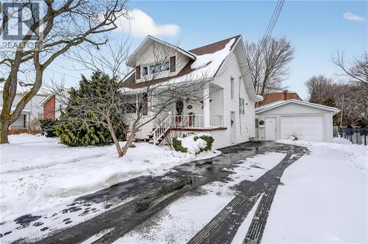 110 LIVINGSTON Avenue, Grimsby, Ontario L3M1L6