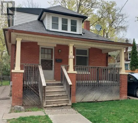 248 EMERY STREET E, London South (South F), Ontario N6C2E2