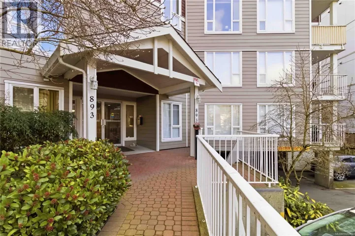 204 893 Hockley Ave, Langford, British Columbia V9B2V8