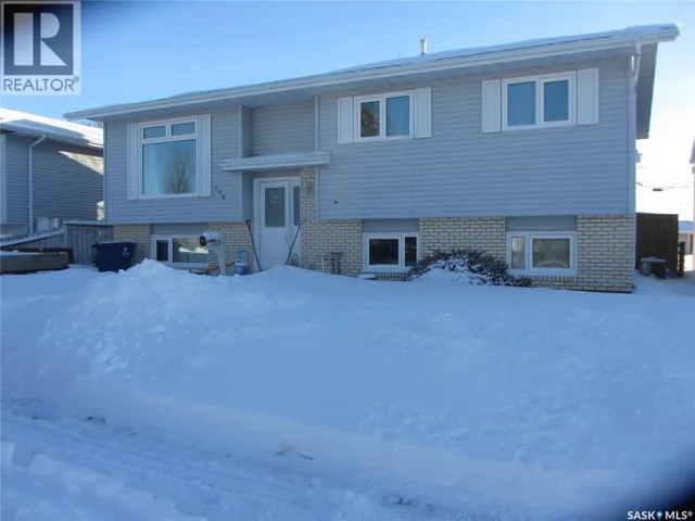 706 Klassen BAY, Martensville, Saskatchewan S0K2T2
