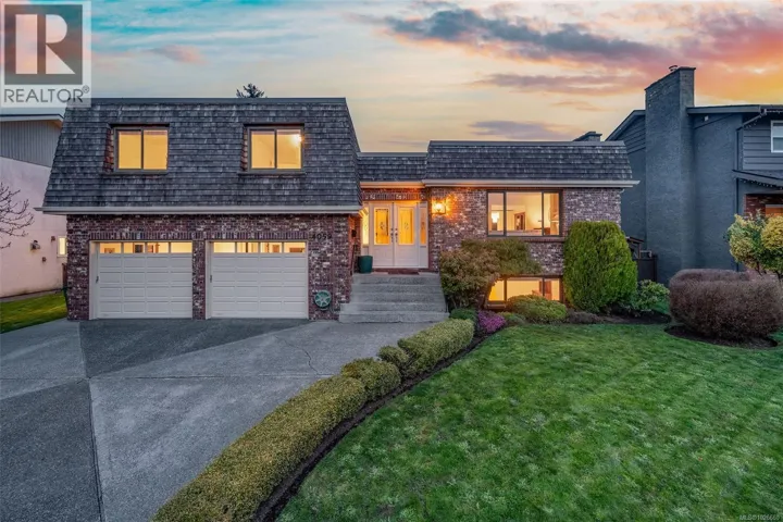 4059 Cavallin Crt, Saanich, British Columbia V8N5P9