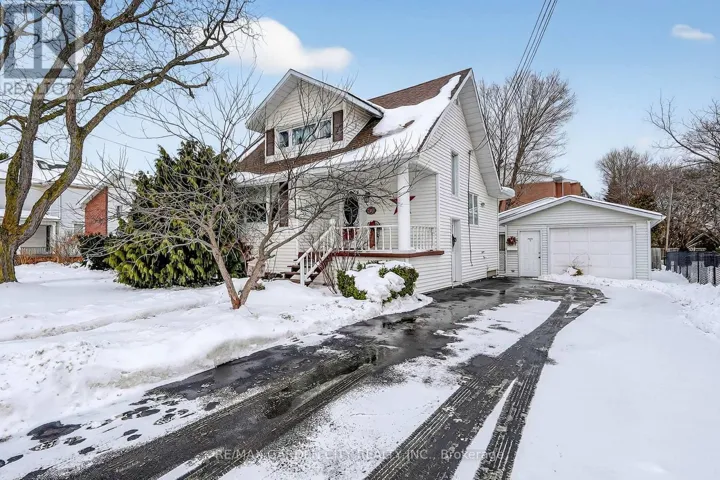 110 LIVINGSTON AVENUE, Grimsby (Grimsby West), Ontario L3M1L6