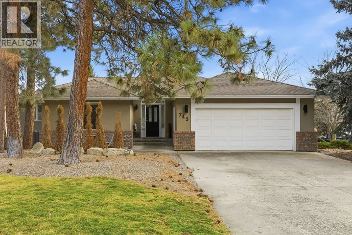 745 Cassiar Crescent, Kelowna, British Columbia V1V1M7