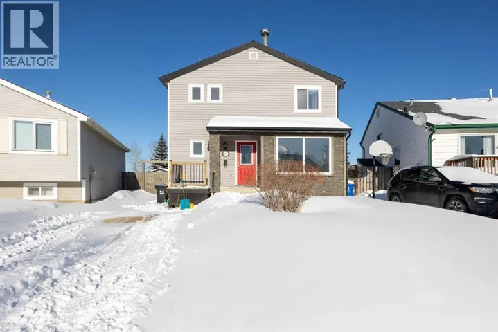 321 Bird Crescent, Fort McMurray, Alberta T9H4T4