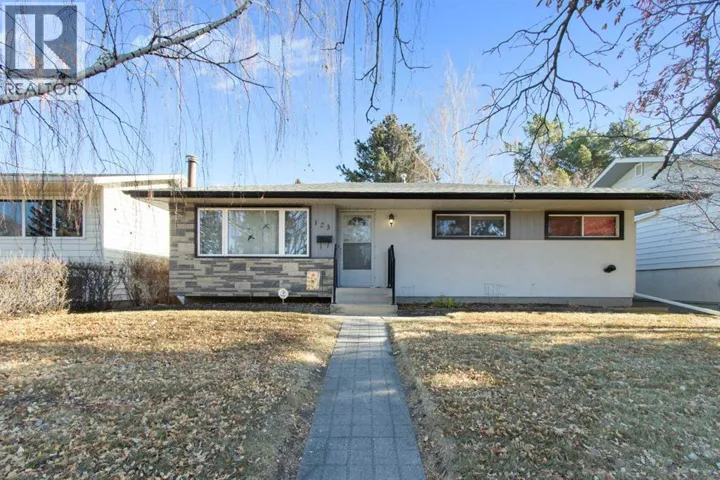 123 Glacier Drive SW, Calgary, Alberta T3E5A3