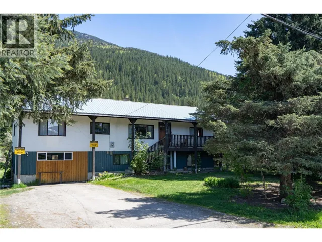 1918 Camozzi Road, Revelstoke, British Columbia V0E2S0