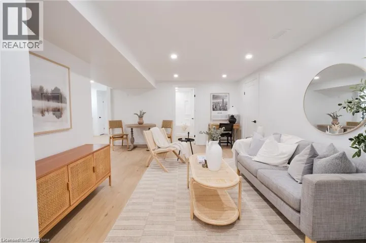 221 FEDERAL Street Unit# Lower, Stoney Creek, Ontario L8E1P2