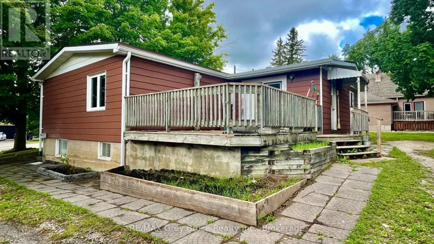 1069 7TH AVENUE, Hanover, Ontario N4N2K4