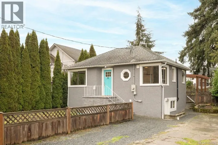 11 Fourth St, Nanaimo, British Columbia V9R1S6