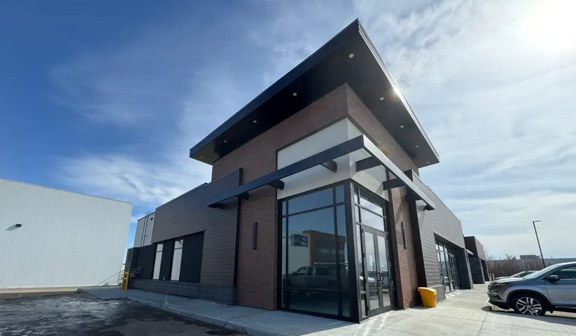 Unit 7 4905 Roper Road, Edmonton, Alberta T6B3R1