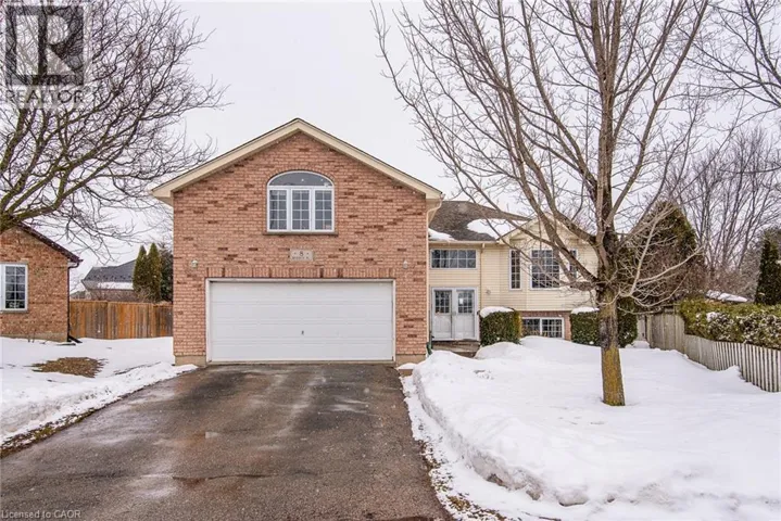 8 BERDUX Place, Wellesley, Ontario N0B2T0