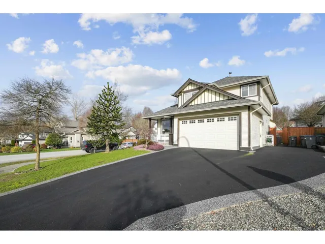 18111 68A AVENUE, Surrey, British Columbia V3S9C2
