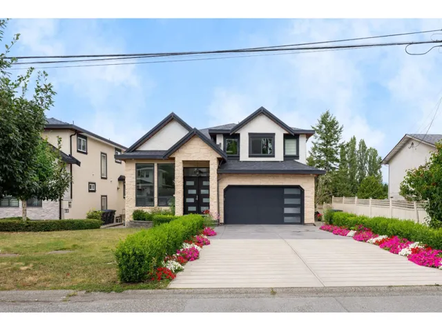 14079 77A AVENUE AVENUE, Surrey, British Columbia V3W2X2