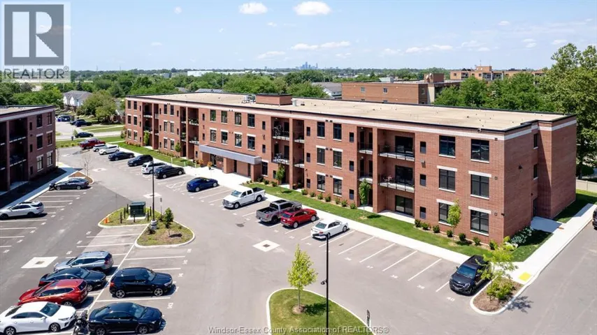 3160 MEADOWBROOK LANE Unit# 202, Windsor, Ontario N8T0B2
