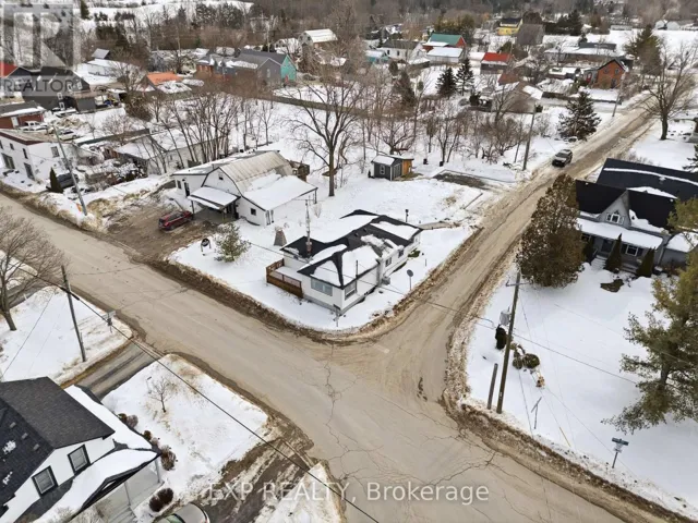 13 ST PHILIP STREET, Prince Edward County (South Marysburg Ward), Ontario K0K2P0