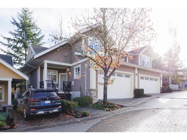 32 15237 36 AVENUE, Surrey, British Columbia V3Z0Y4