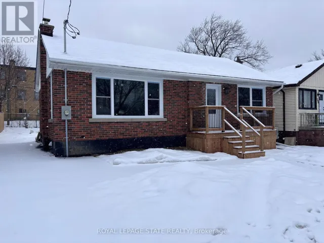 300 EAST 43RD STREET, Hamilton (Hampton Heights), Ontario L8T3C7