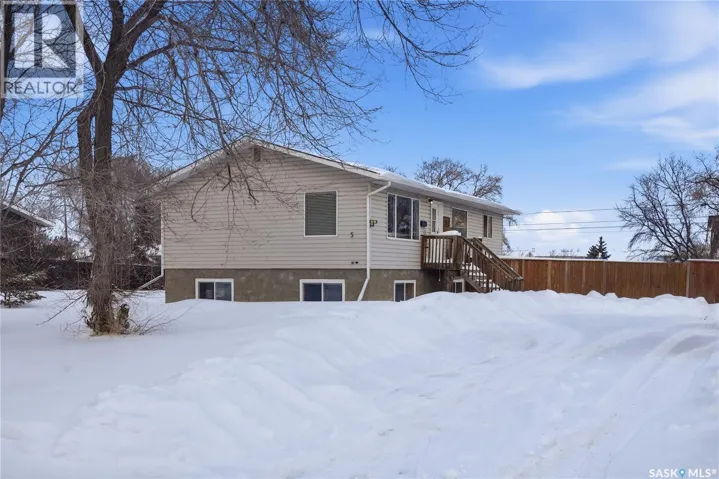5 4th AVENUE N, Martensville, Saskatchewan S7K1X2