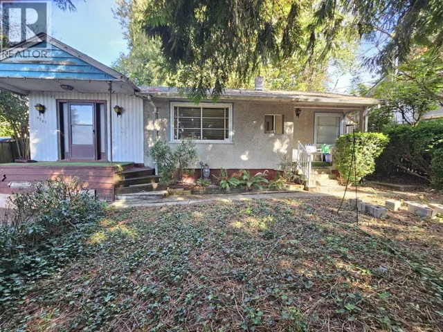 4505 MARINE DRIVE, Burnaby, British Columbia V5J3G1