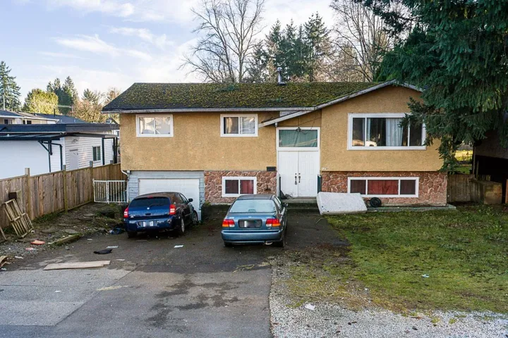 12788 102 AVENUE, Surrey, British Columbia V3V3E5