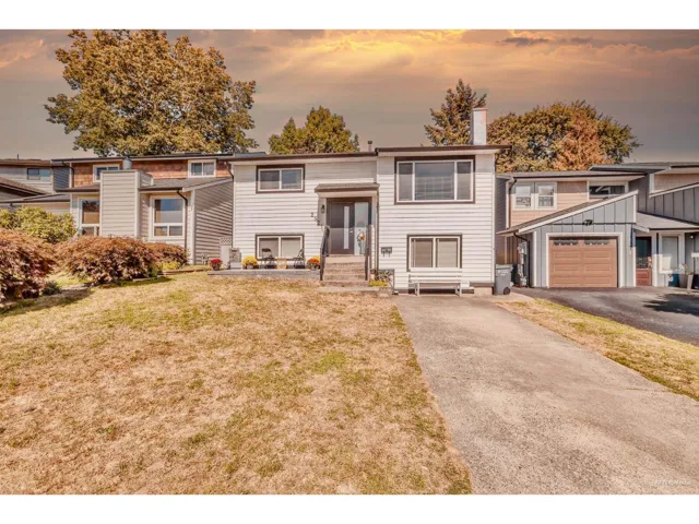 2521 WILDING CRESCENT, Langley, British Columbia V2Y1C8