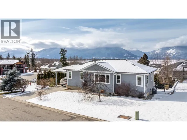 801 Hawkview Drive, Creston, British Columbia V0B1G3
